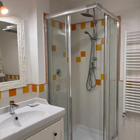 Guest house Valehouse 3*
